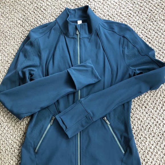 lululemon athletica Jackets & Blazers - Lululemon Sleek Essentials Jacket